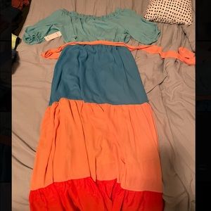 red dress maxi dress with off the shoulder sleeves. size small.